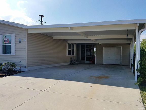 XL carport with lots of parking