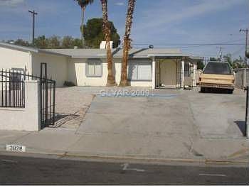 3rd image of 2828 Escuela St