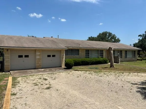1025 5th St, Comfort, TX 78013