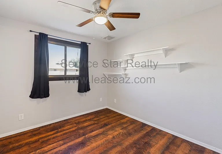 5513 W Waltann Ln — Photo 23