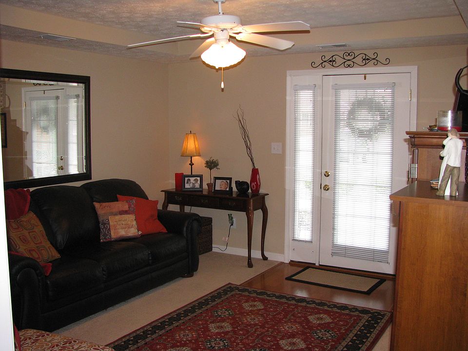 1st image of 843 Garden Pointe Dr