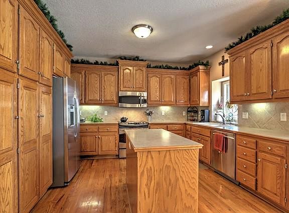 5th image of 9006 N Hull Dr