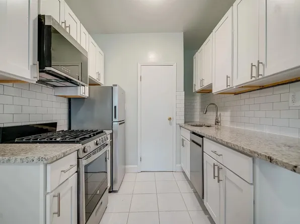 135 Hopkins Ave APT 9, Jersey City, NJ 07306