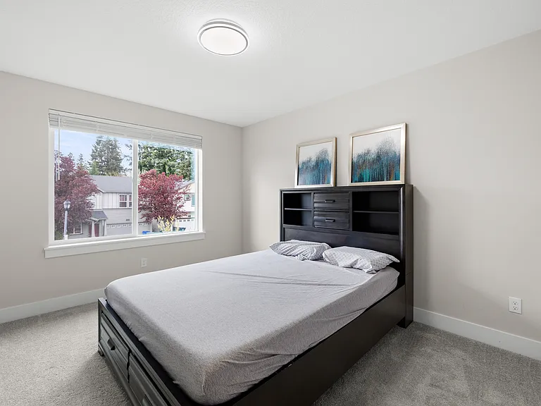 107 NE 72nd Ave — Photo 15