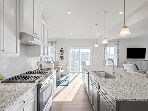 105 Ryker Rd E, Moyock, NC 27958