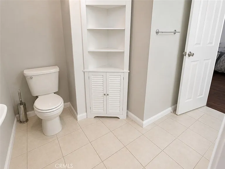 8331 Beverly Dr — Photo 9