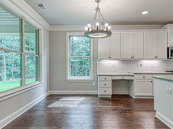 5th image of 112 Classica Dr