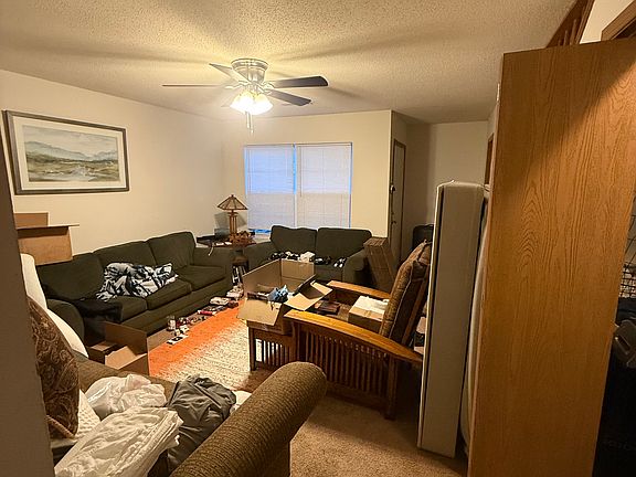 4th image of 412 W Broadway APT B