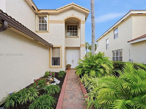3rd image of 13351 SW 45th Dr