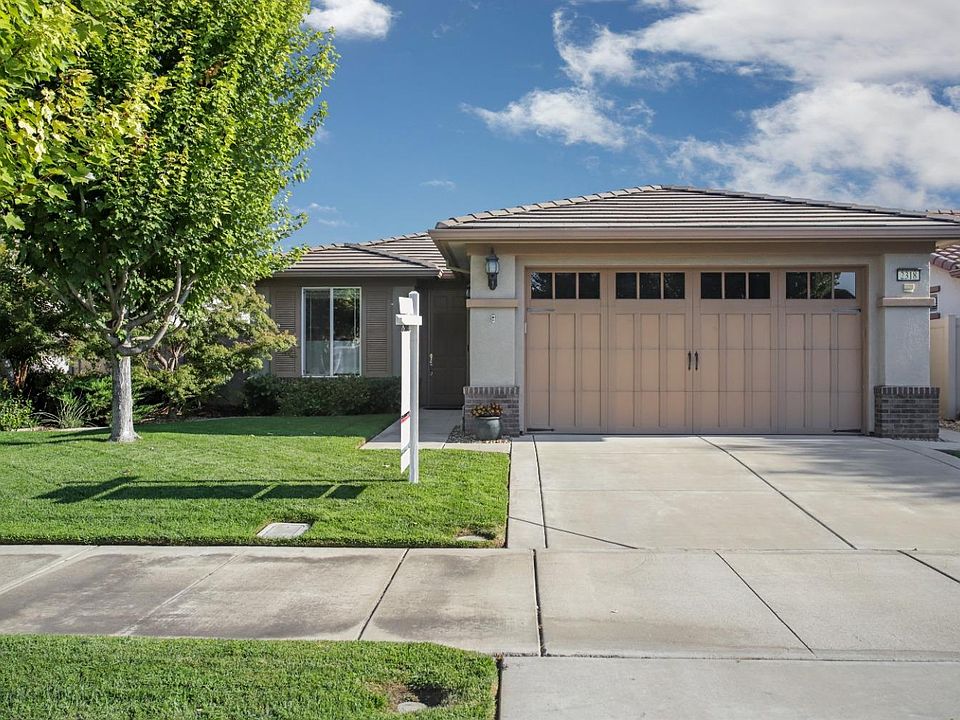 1st image of 2318 Shadow Berry Dr