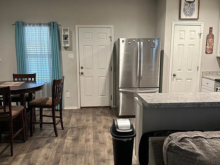 Kitchen?Dining
