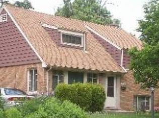 18408 Clyde Rd, Homewood, IL 60430