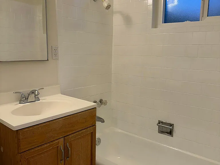 61 S Vinedo Ave #6 — Photo 10