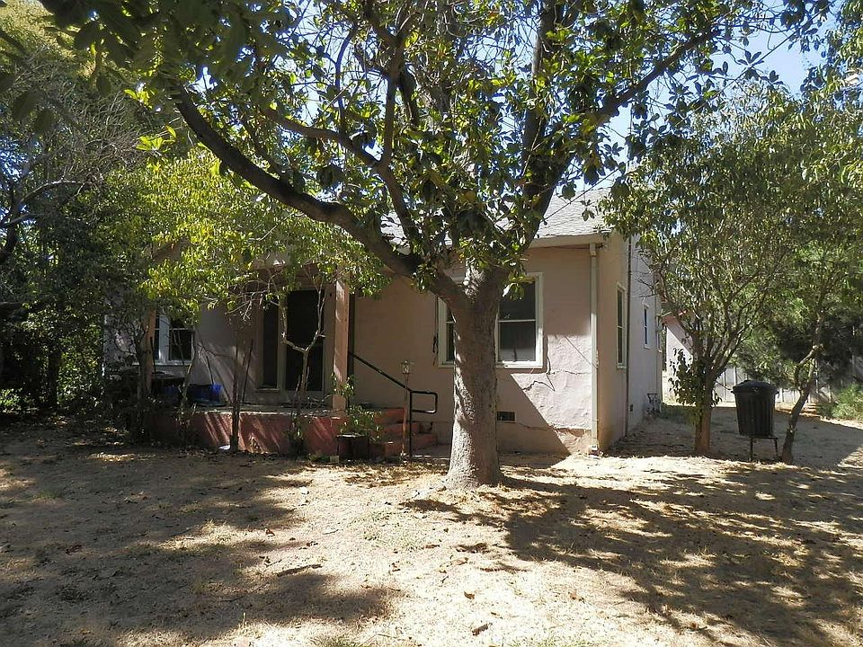 1st image of 8041 Twin Oaks Ave