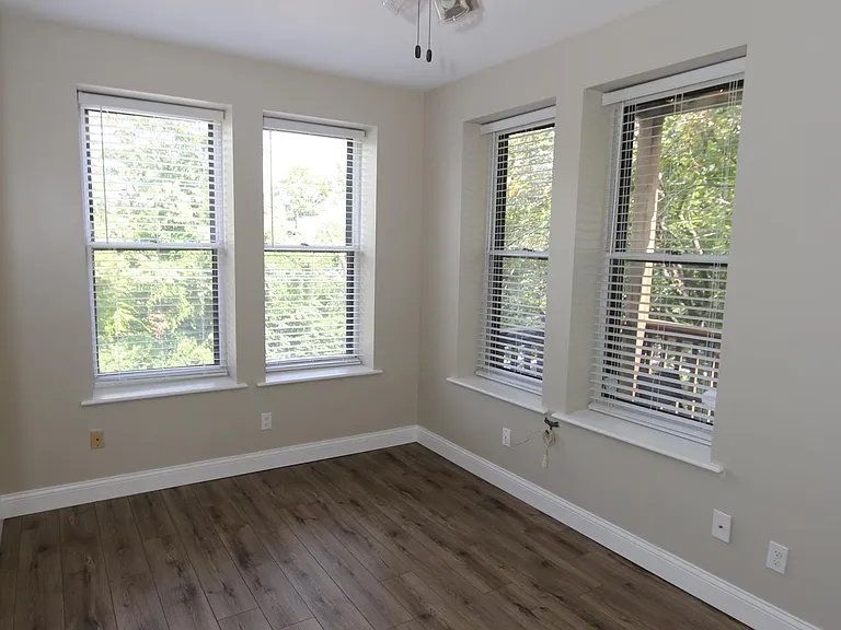 5845 Nina Pl #2E — Photo 7