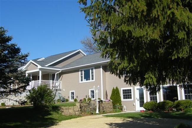 1st image of 2424 Dahlk Cir