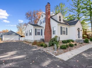 7663 Ann Arbor Saline Rd, Saline, MI 48176
