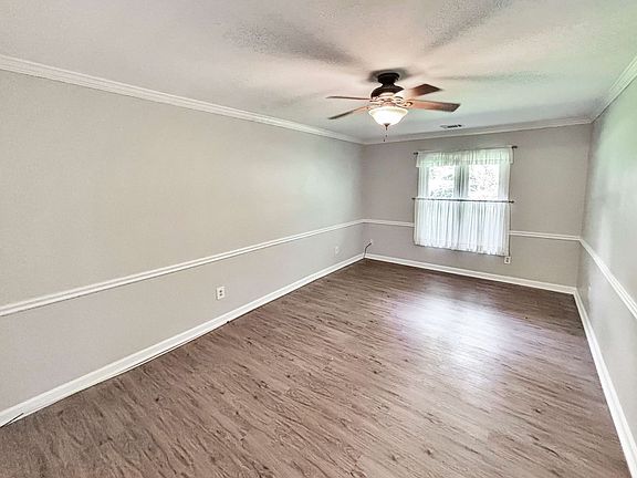 5th image of 2026 N Cove Ct