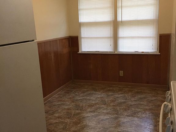 5th image of 2423 Barrington Pl