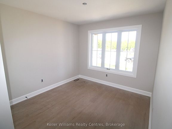4th image of 715 18th St