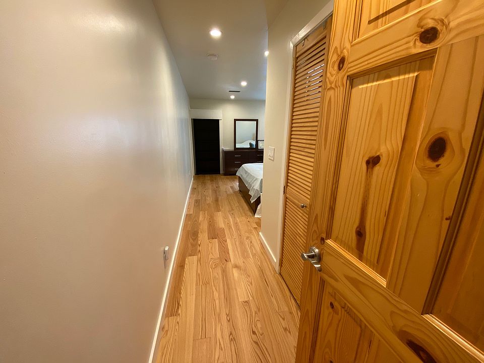 1st image of 432 Castle St