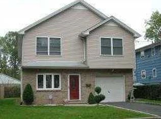 809 Laurel Pl, Rahway, NJ 07065