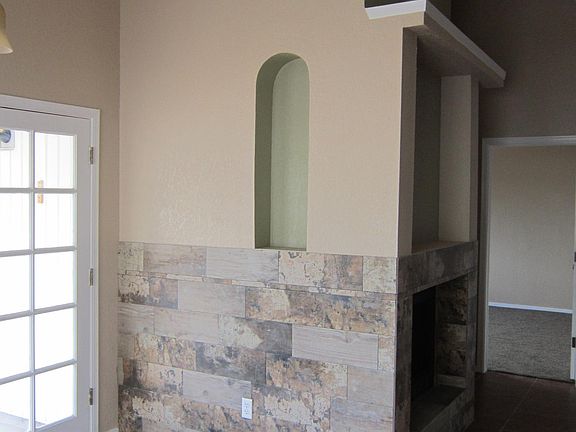 3rd image of 11604 Cayuga Cir