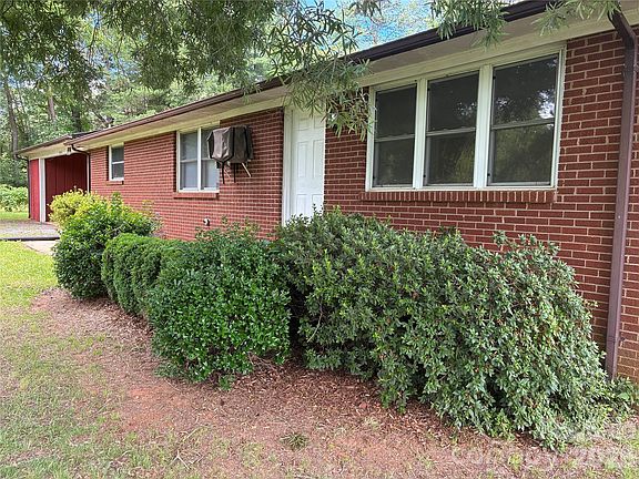 2nd image of 10663 Island Creek Rd