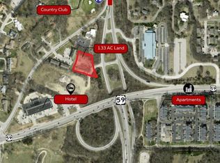 515 McDonald Dr, Lawrence, KS 66049