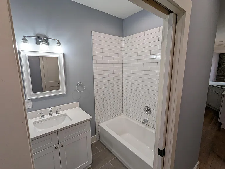116 N College Ave #5 — Photo 4