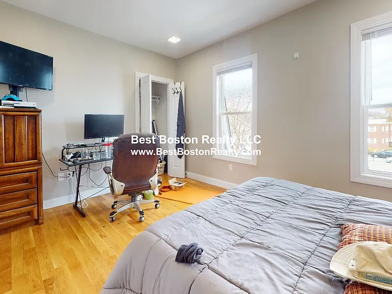 317 Main St #3 — Photo 10