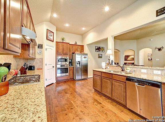 2nd image of 25123 Cove End