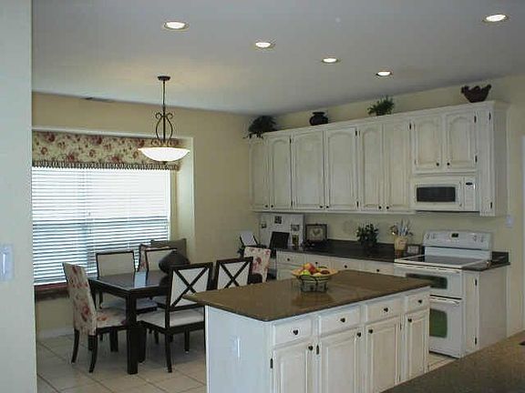 5th image of 4208 Deerhurst Dr