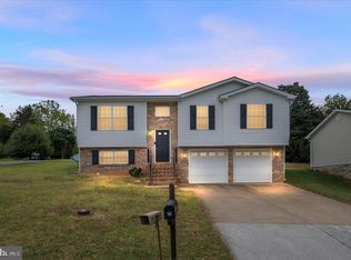 523 Thompson St, Strasburg, VA 22657