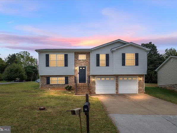 523 Thompson St, Strasburg, VA 22657