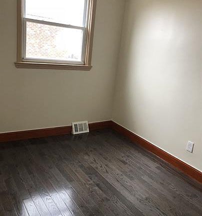 3rd image of 9722 Hoff St