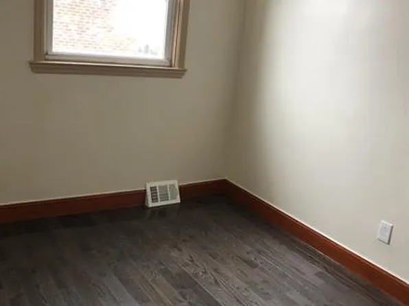 9722 Hoff St, Philadelphia, PA 19115