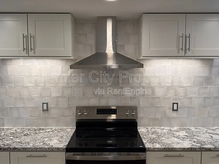 240 McGregor Ave #1 — Photo 24