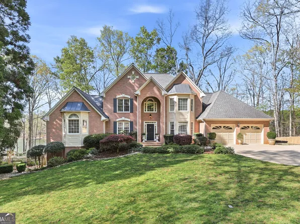 3176 Deep Water Dr, Gainesville, GA 30506