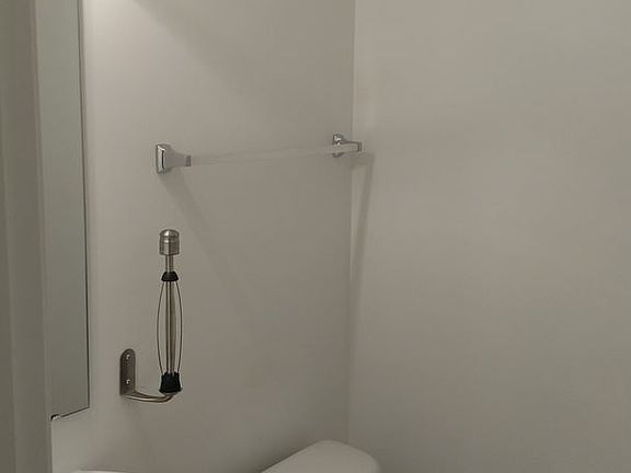 4th image of 5848 Blair Pl