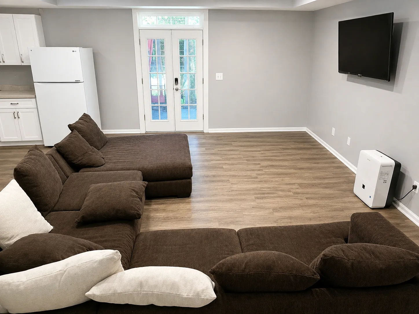 3 bed, 1434 sqft, $850 — Photo 1