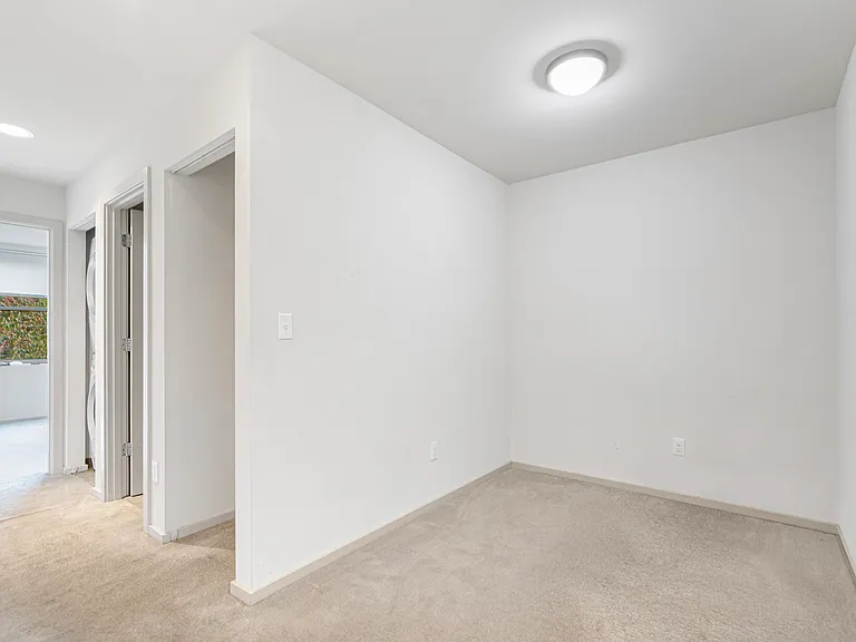 1522 NW 87th St — Photo 17