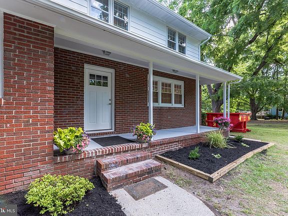 4th image of 275 Dutch Mill Rd