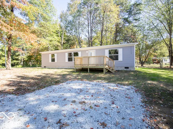 992 Wildwood Rd, North Vernon, IN 47265