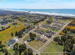 2631 Franklin Ave SW, Bandon, OR 97411