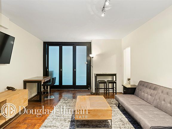 2nd image of 200 E 36th St APT 2E