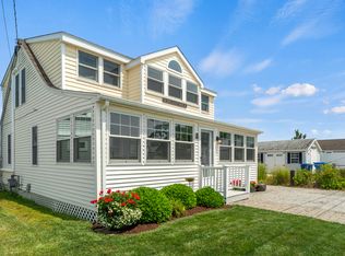 98 Old Mail Trl, Westbrook, CT 06498