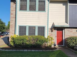 11855 Algonquin Dr, Houston, TX 77089