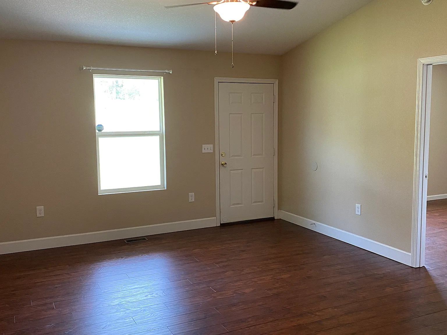 1120 Fourth St — Photo 2