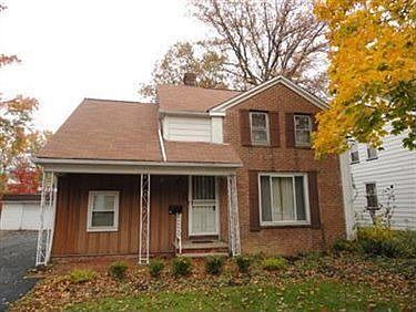 1st image of 19313 Lanbury Ave